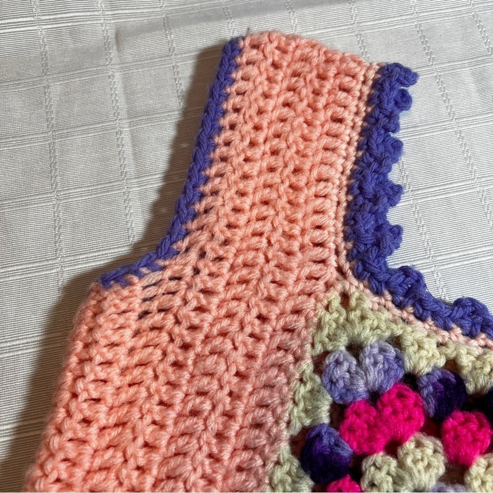 Vintage 1970's Handmade Crochet Pink and Purple Tank Top Granny Square Retro - Picture 7 of 10